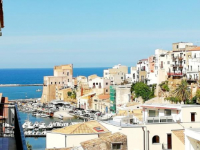 Casa Marina con vista sul castello Castellammare Del Golfo